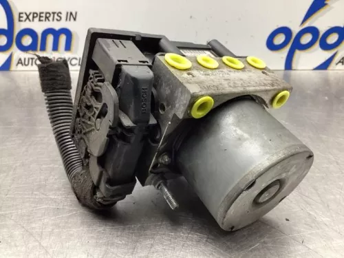 ABS Pomp-7992744 (18497032)