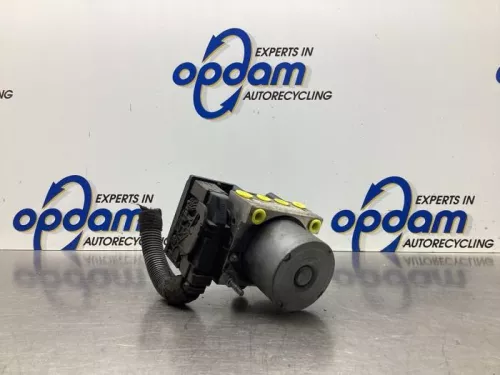 ABS Pomp-7992744 (18497032)