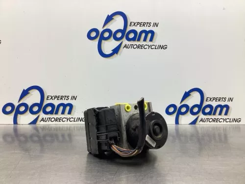 ABS Pomp-8033306