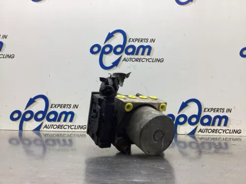 ABS Pomp-8117561