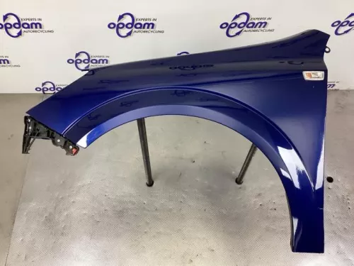 Scherm links-voor-8340614