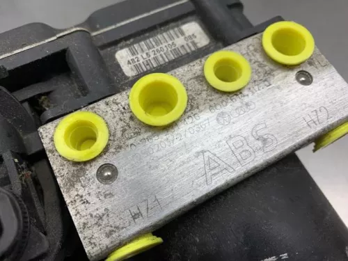 ABS Pomp-8274683 (21864463)