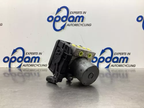 ABS Pomp-7931754