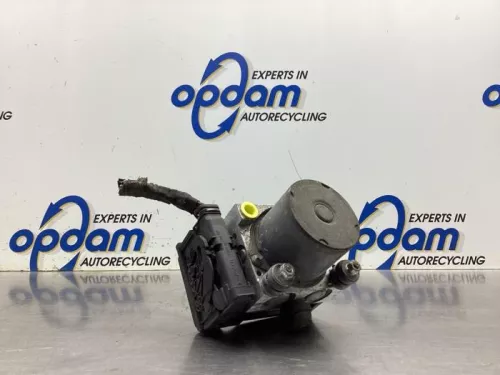 ABS Pomp-8115836