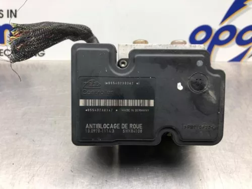 ABS Pomp-8259167 (21633781)