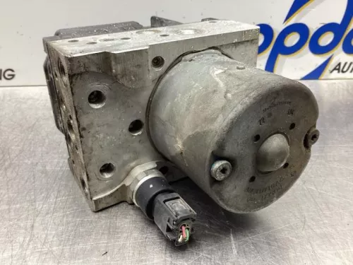 ABS Pomp-7866185 (18015805)