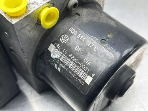 ABS Pomp-8314992 (22529496)