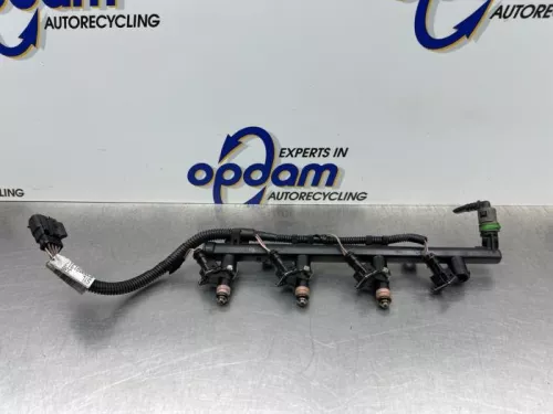 Injector (benzine injectie)-8327413