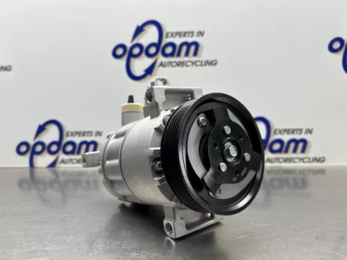 Volkswagen Aircopomp 1k0820803q