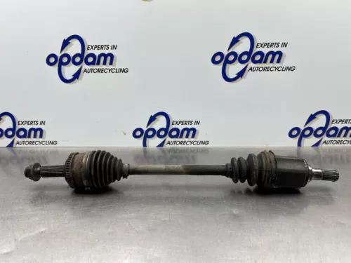 Aandrijfas links-voor Kia 495011h011