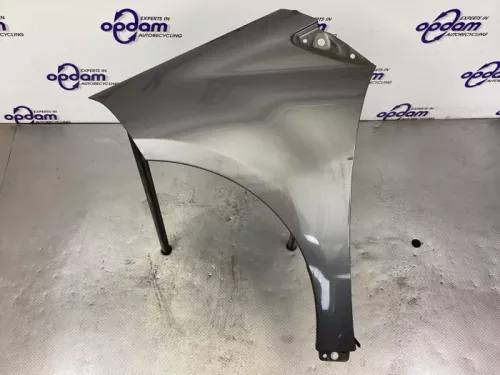 Scherm links-voor-8334387