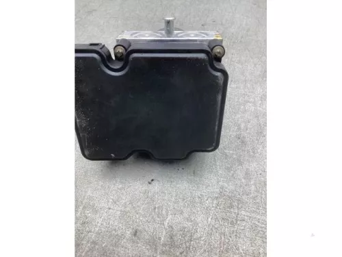 ABS Pomp-8238154 (21894847)