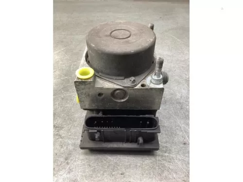 ABS Pomp-8252796 (22156851)