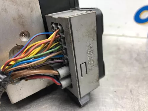 ABS Pomp-7739246 (16869613)