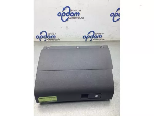 Dashboardkastje-8335069