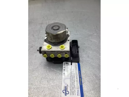 ABS Pomp-8106532