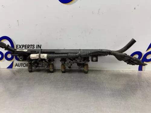 Injector (benzine injectie)-8353271