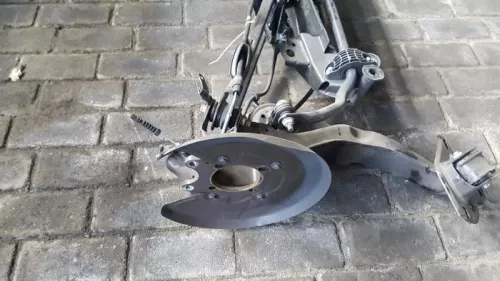 Achteras voorwielaandrijving-7615444 (9122153)