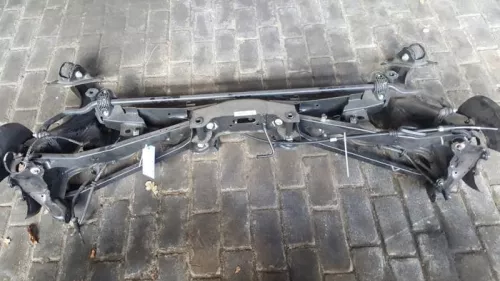 Achteras voorwielaandrijving-7615444 (9122153)