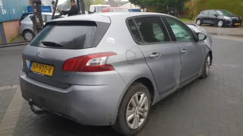 Achteras voorwielaandrijving-7882668 (10125877)