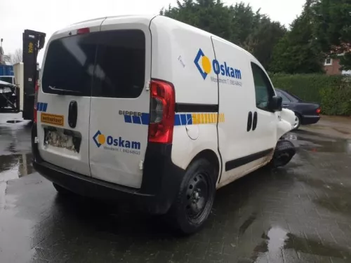 Achteras voorwielaandrijving-7854981 (14694217)