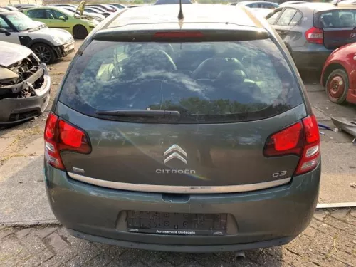 Achterbumper-8187513 (21882299)