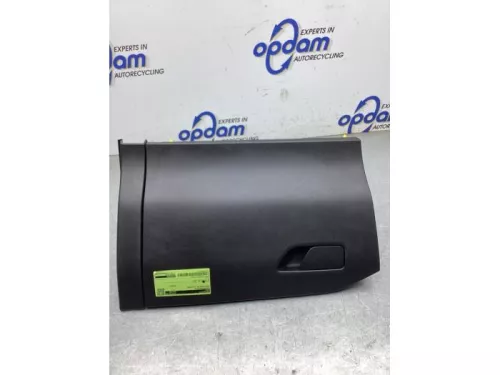 Dashboardkastje-8320420