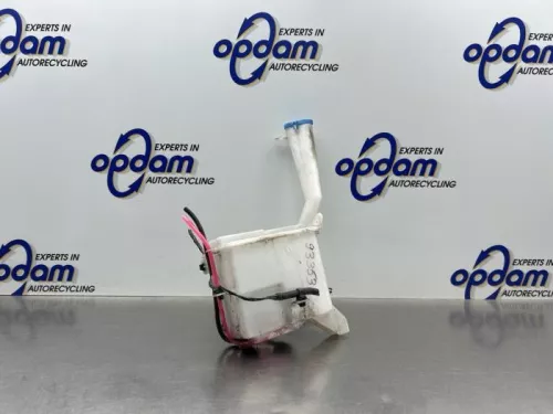 Ruitensproeiertank voor-8319882