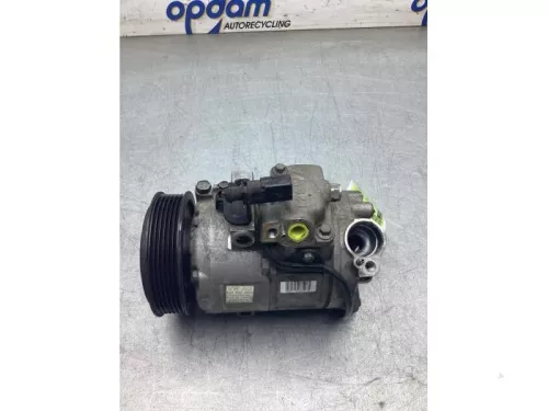 Volkswagen Aircopomp 6q0820808g