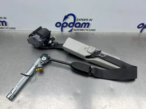 Veiligheidsgordel rechts-voor-8246837