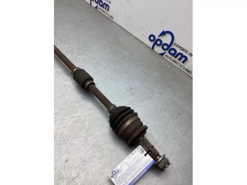 Aandrijfas rechts-voor Hyundai 495001j050 pbt1