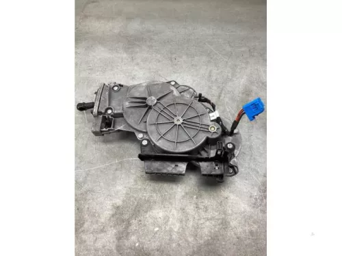 Achterklep motor-8201781 (21046308)