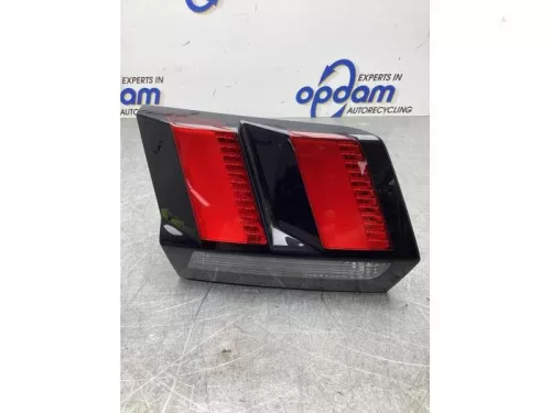 Achterlicht links-7936875