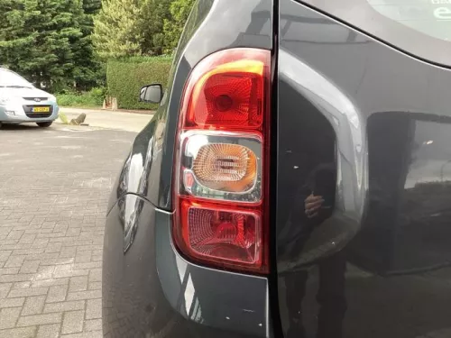 Achterlicht links-8186862 (20677095)