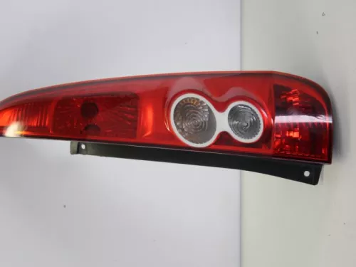 Achterlicht rechts-7715809 (7044501)