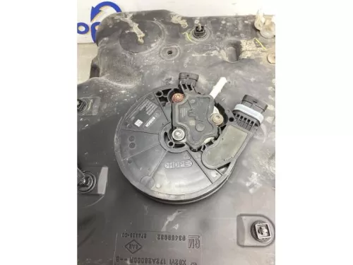 Adblue tank-8252146 (22156063)