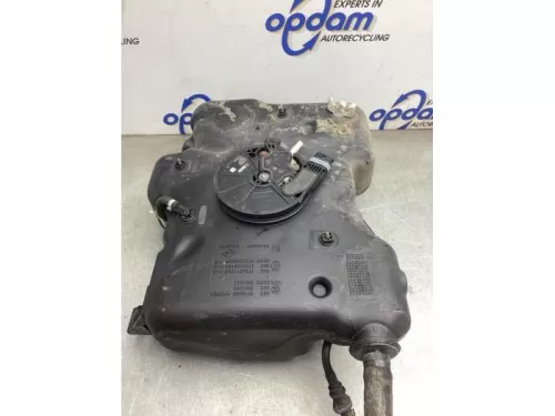 Adblue tank-8252146 (22156063)