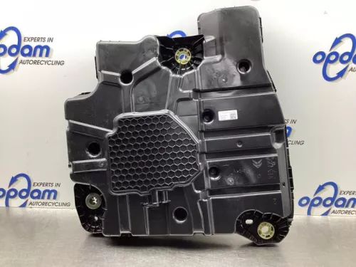Adblue tank- (18988809)