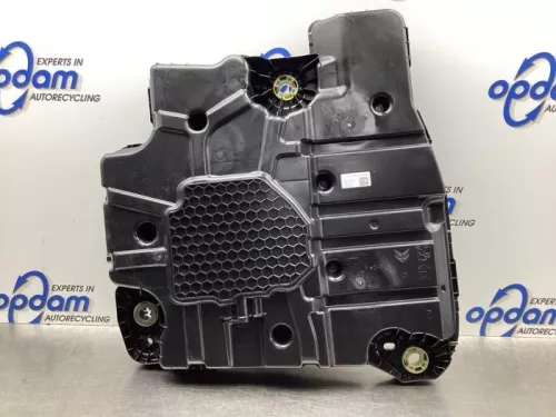 Adblue tank- (19259781)