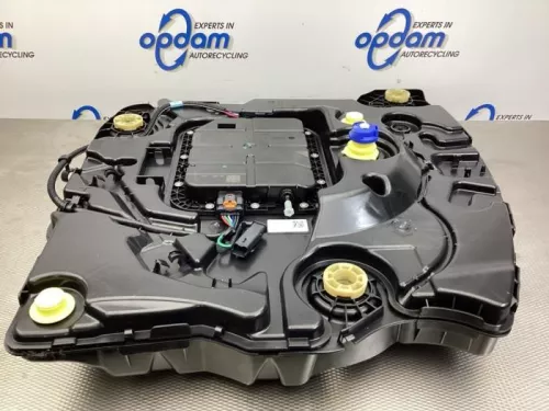 Adblue tank- (19176082)