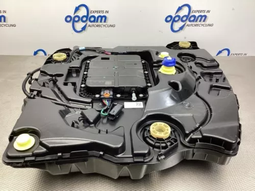 Adblue tank- (19176126)