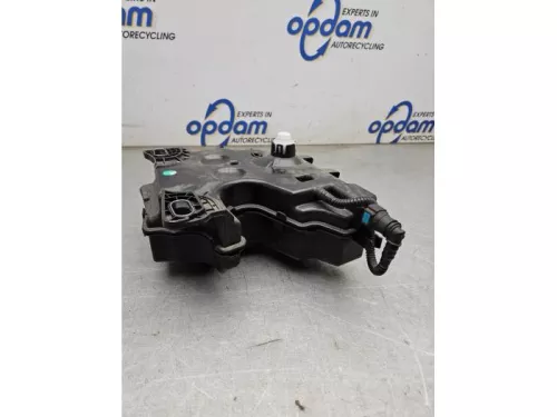 Additatief tank-8177086 (22096896)