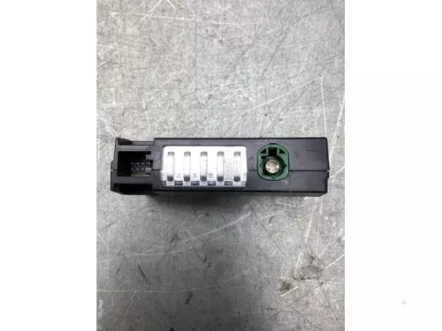 AUX/USB aansluiting-8251609 (21731838)