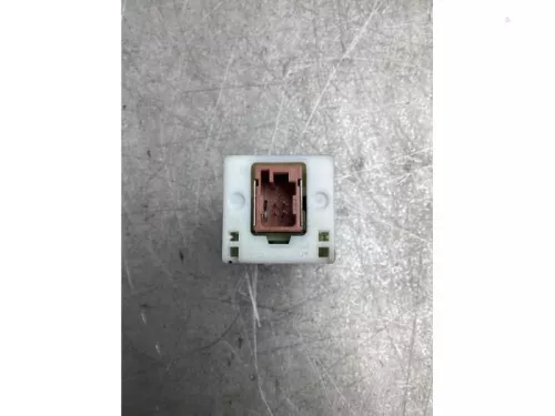 AUX/USB aansluiting-7986734 (19399680)