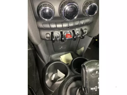 AUX/USB aansluiting-8102585 (19707014)
