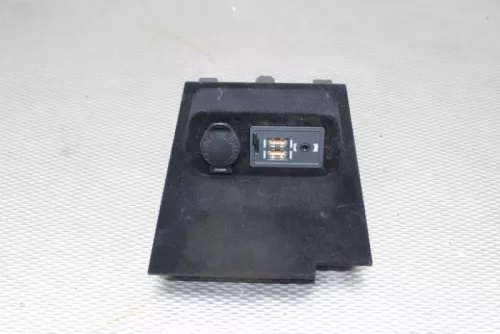 AUX/USB aansluiting-7740559 (18829403)