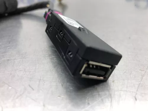 AUX/USB aansluiting-8099164 (20236305)