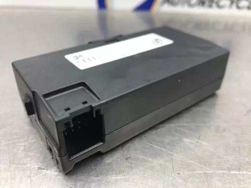 AUX/USB aansluiting-8081174 (20501638)