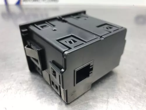 AUX/USB aansluiting-8203016 (21217740)