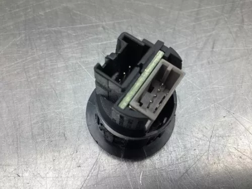 AUX/USB aansluiting-8027860 (18483262)